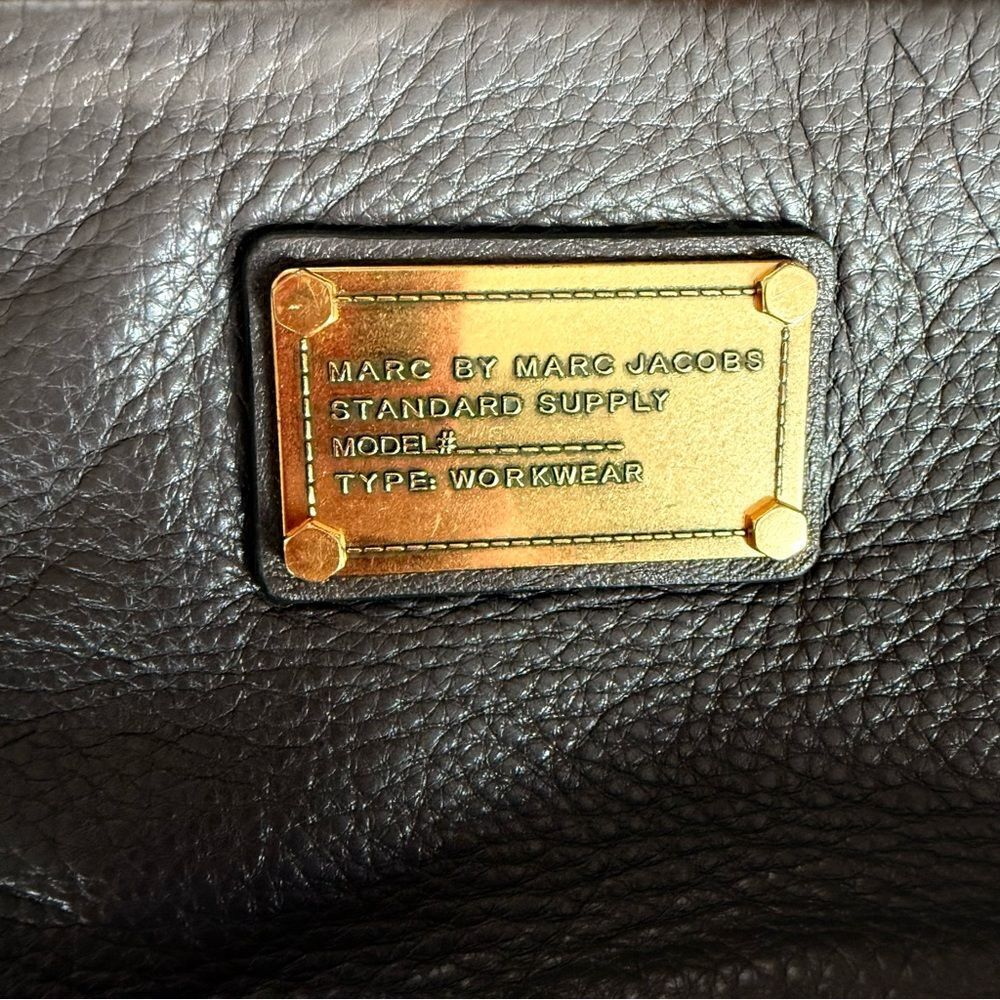 Marc Jacobs Classic Q Percy Leather Crossbody Bag Grey Gold - Picture 4 of 11